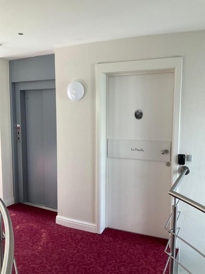 La Chambre Du Chateau De Bernalmont Liège Zewnętrze zdjęcie