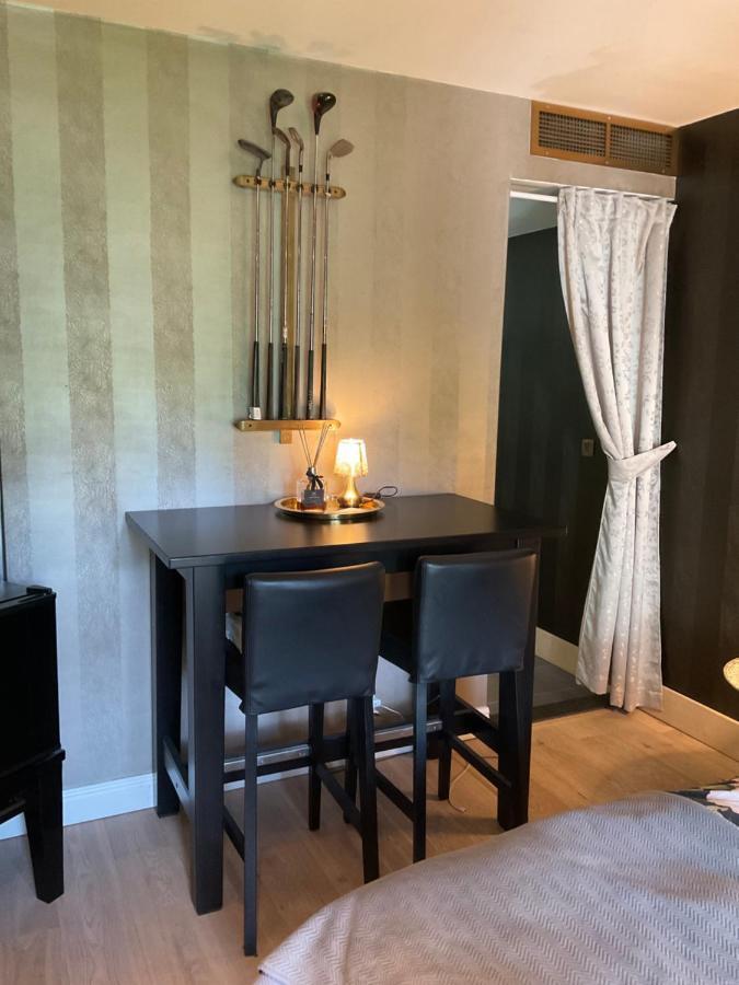 La Chambre Du Chateau De Bernalmont Liège Zewnętrze zdjęcie