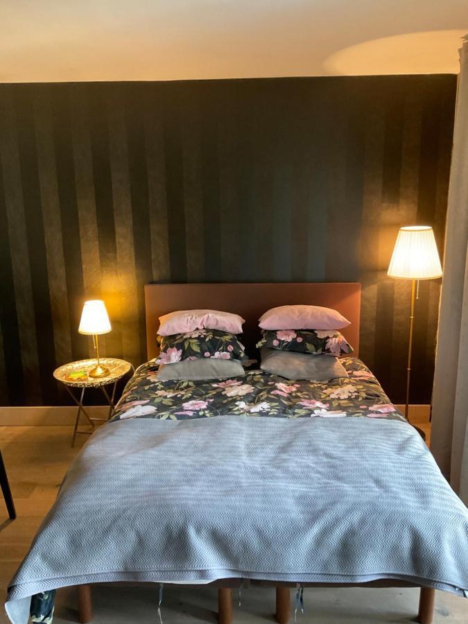 La Chambre Du Chateau De Bernalmont Liège Zewnętrze zdjęcie